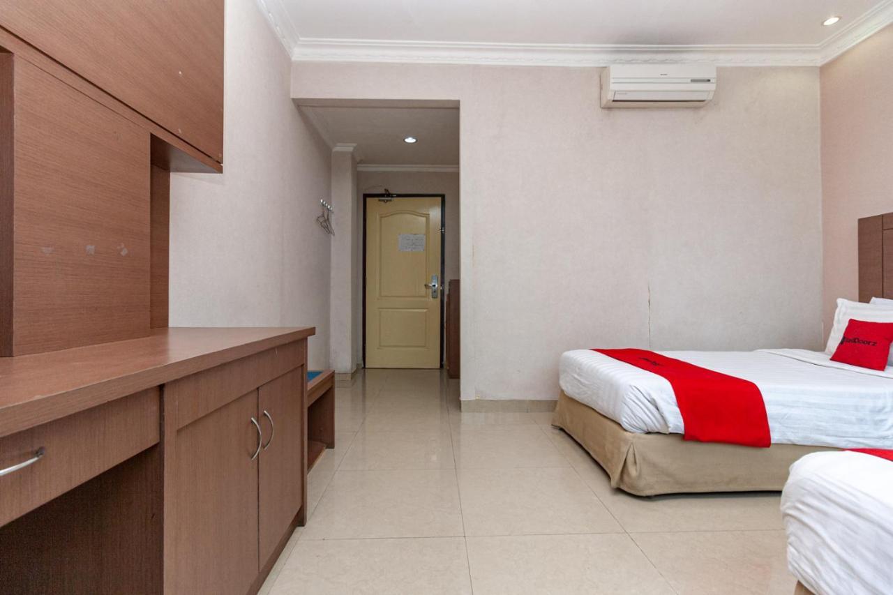 Reddoorz Premium At Hotel Ratu Residence Palmerah Exterior foto